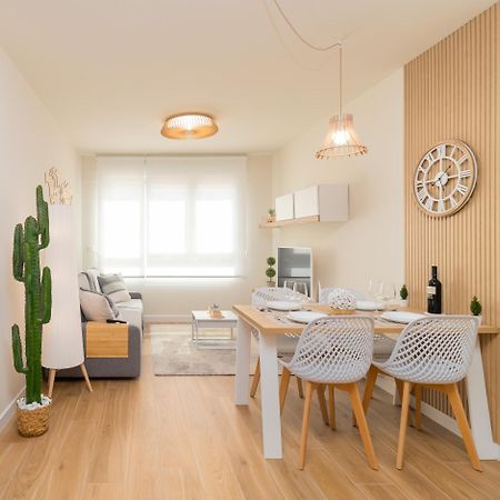 Home In Castro Con Parking กาสโตร-อูร์เดียเลส ภายนอก รูปภาพ